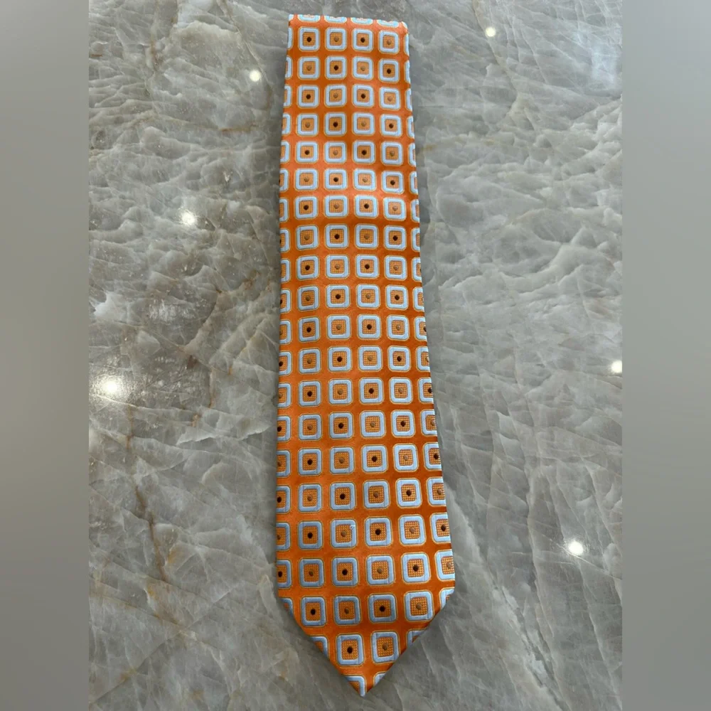 Ermenegildo Zegna Elegant 100% Silk Orange White Silver Patterned Formal Tie - Picture 5 of 5